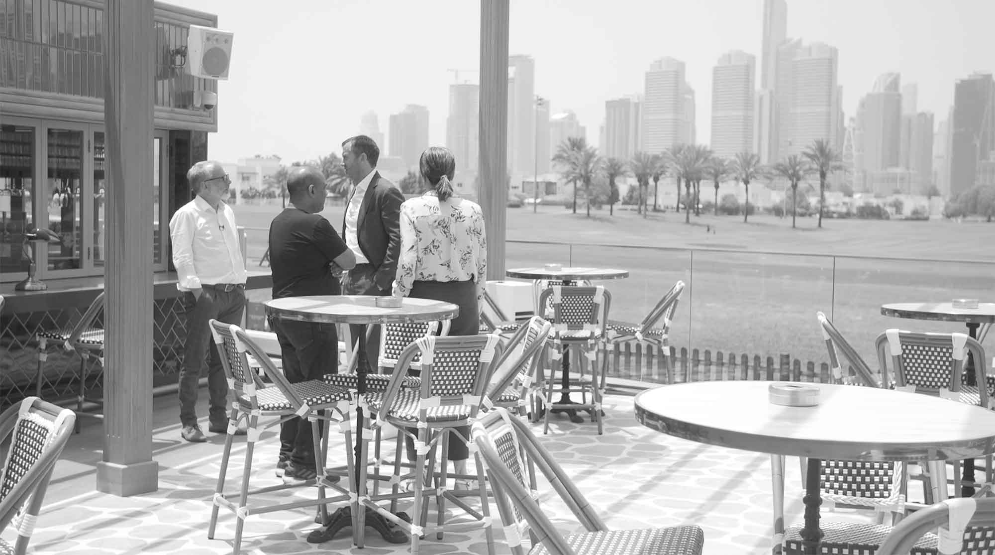 Interview mit Cum-Ex-Banker Sanjay Sah auf Hotelterrasse in Dubai